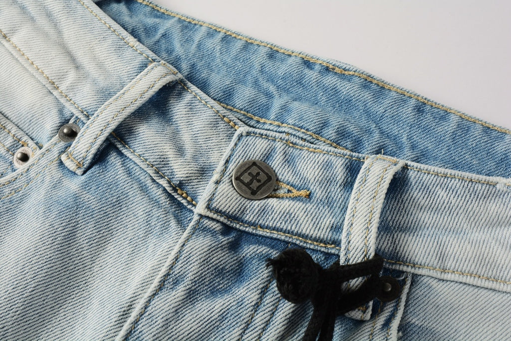 Men's Light Wash Lion Crest Patch Distressed Skinny Jeans - Stretch Denim