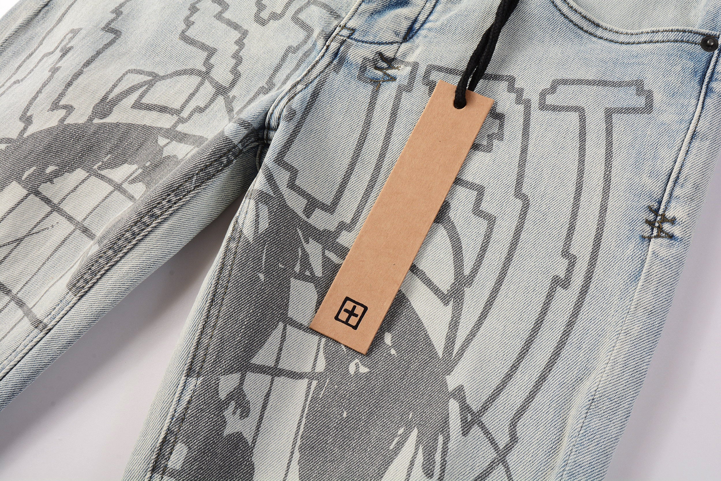 Men's Light Wash Graphic Print Distressed Skinny Jeans - Stretch Denim