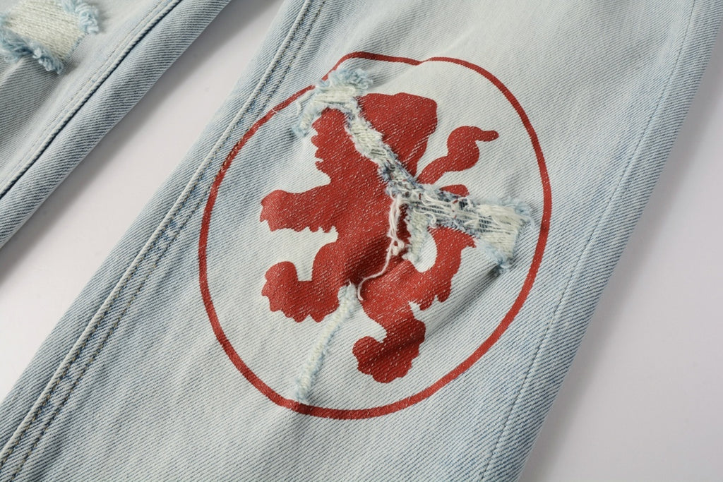 Men's Light Wash Lion Crest Patch Distressed Skinny Jeans - Stretch Denim